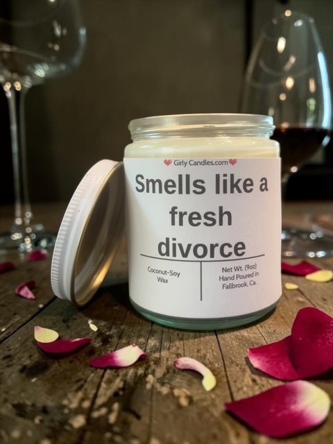Smells like a fresh divorce - Girly Candles
